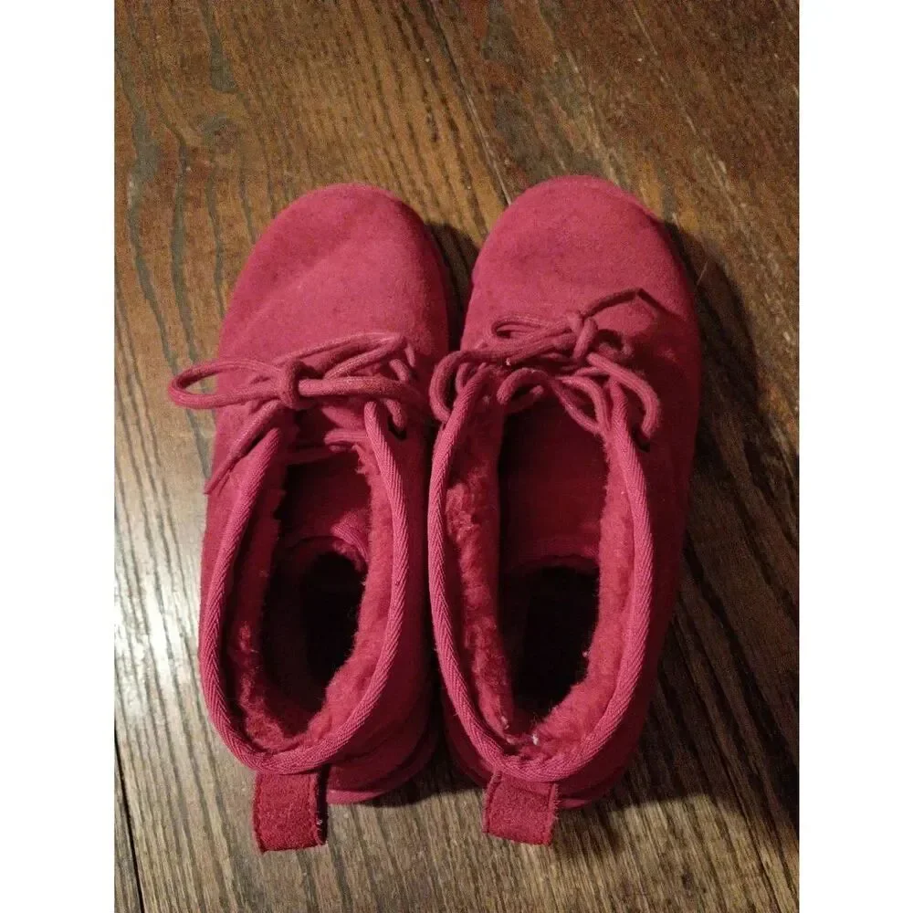 Size 8 UGG Red Neumel Suede Insulated Ankle Boot Bootie